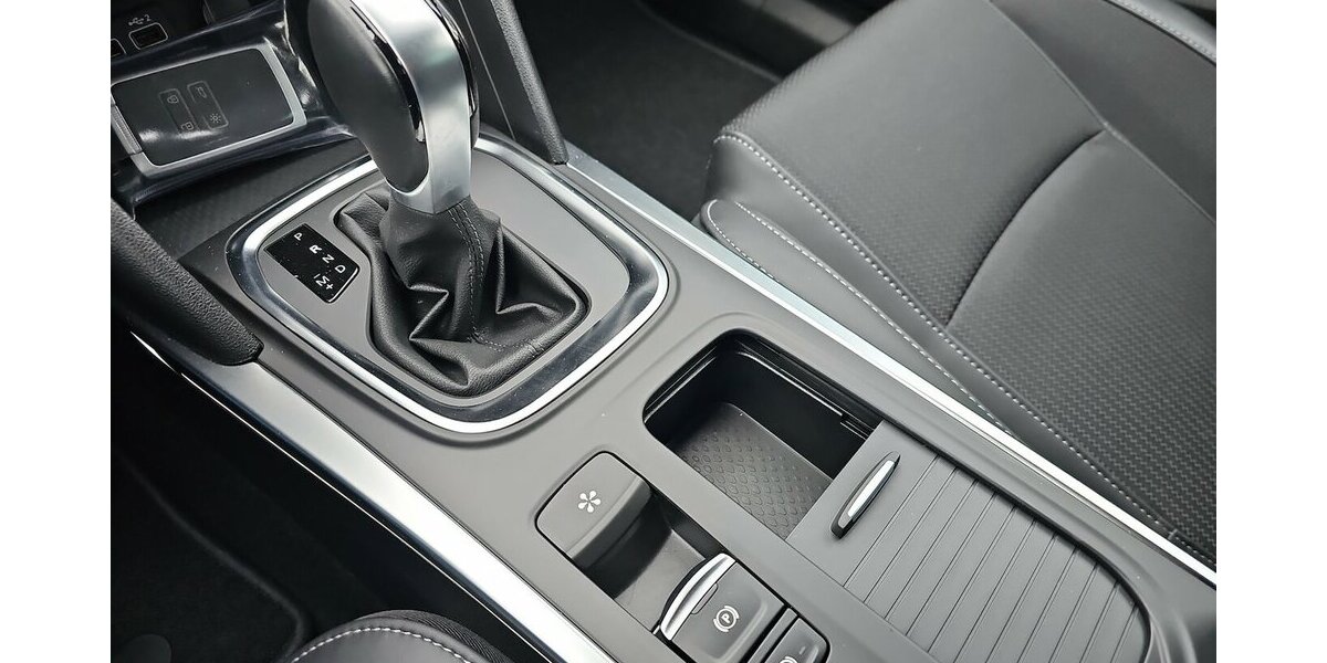 Renault Megane Intens Head-up Display, Kamera, 18.263 km 18.970 &euro; Schwalbach/Taunus 65824