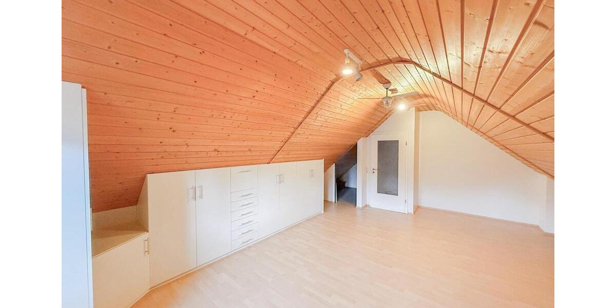 Doppelhaushälfte Johannesberg - 6 Zimmer, 212 m&sup2;, 2.100&euro; | Angebot:24875074