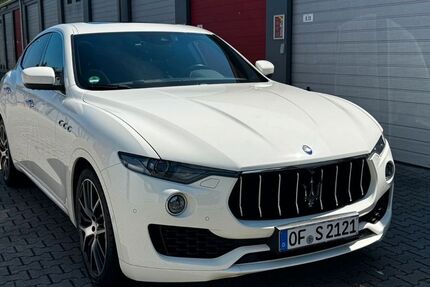 Maserati Levante 96.000 km 39.900 &euro; Maintal 63477