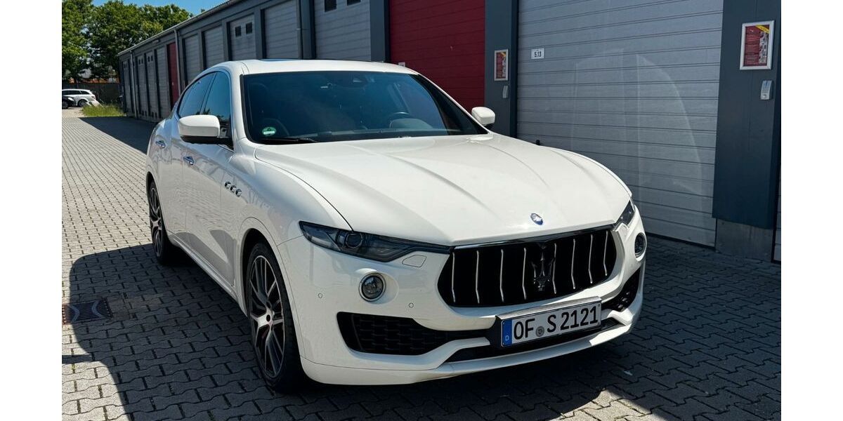 Maserati Levante 96.000 km 39.900 &euro; Maintal 63477