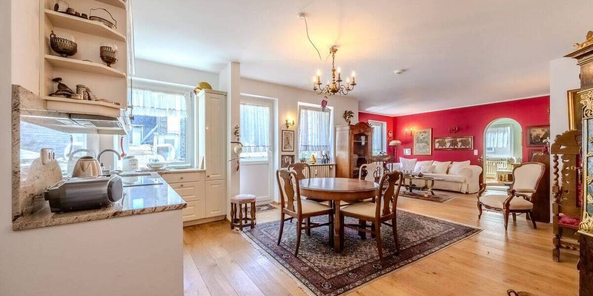 Langfristige Investitionschance in Sachsenhausen! Wohn- und Geschäftshaus in zentraler Lage 2 zimmer