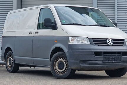 VW T5 Transporter 242.000 km 7.500 &euro; Friedrichsdorf (10 Min. nördlich von Frankfurt/M) 61381