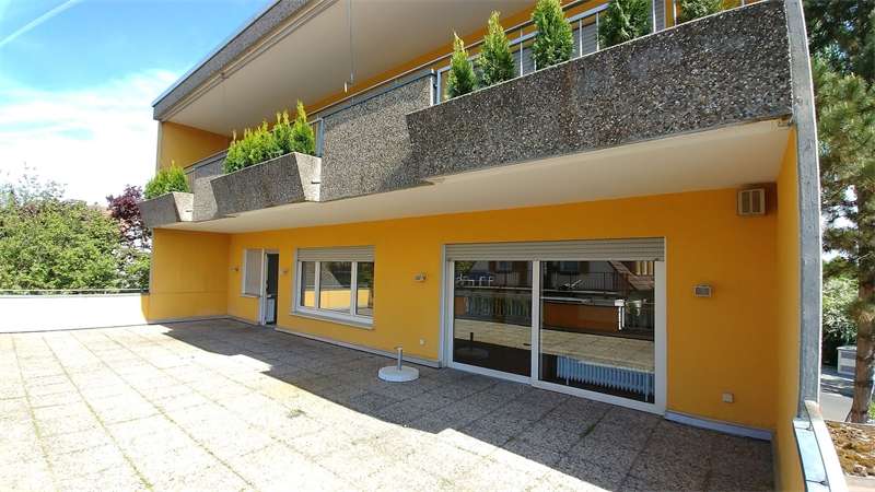Etagenwohnung Offenbach Bieber - 6 Zimmer, 180 m&sup2;, 1.800&euro; | Angebot:27298449