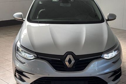 Renault Megane 106.689 km 12.100 &euro; Hanau 63456