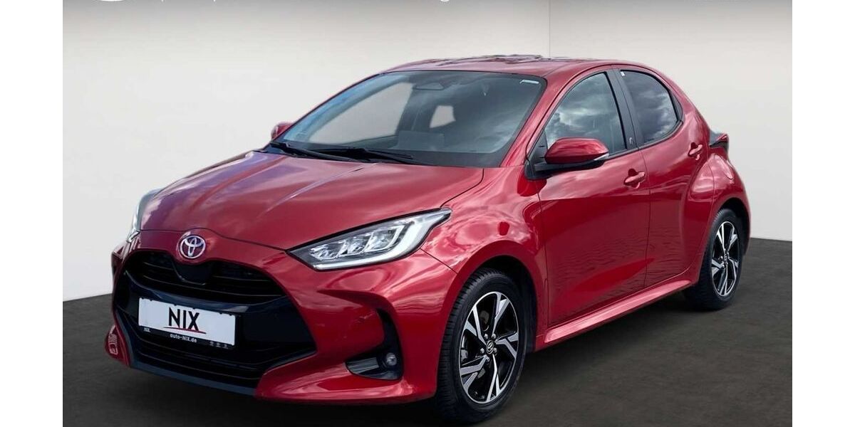 Toyota Yaris 12.100 km 23.990 &euro; Offenbach 63071