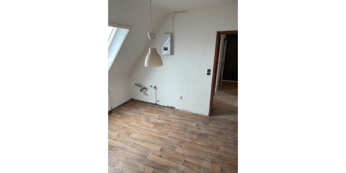 4 ZKB DW ab sofort in HU-Großauheim zu vermieten! 4 zimmer