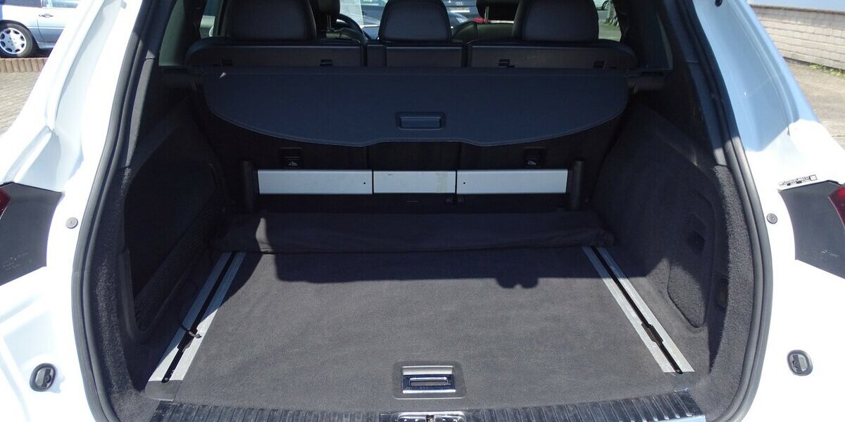 Porsche Cayenne S 4,2l Diesel Pano, Navi, 21 Zoll, Standhe 229.443 km 22.990 &euro; Rodgau 63110