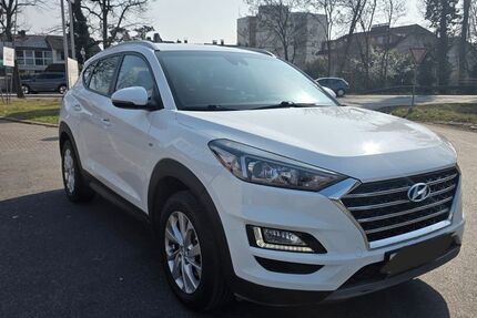 Hyundai TUCSON 111.500 km 14.500 &euro; Seligenstadt 63500