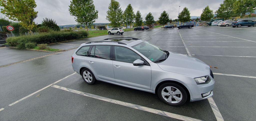 Skoda Octavia 75.000 km 7.700 € Oberursel 61440