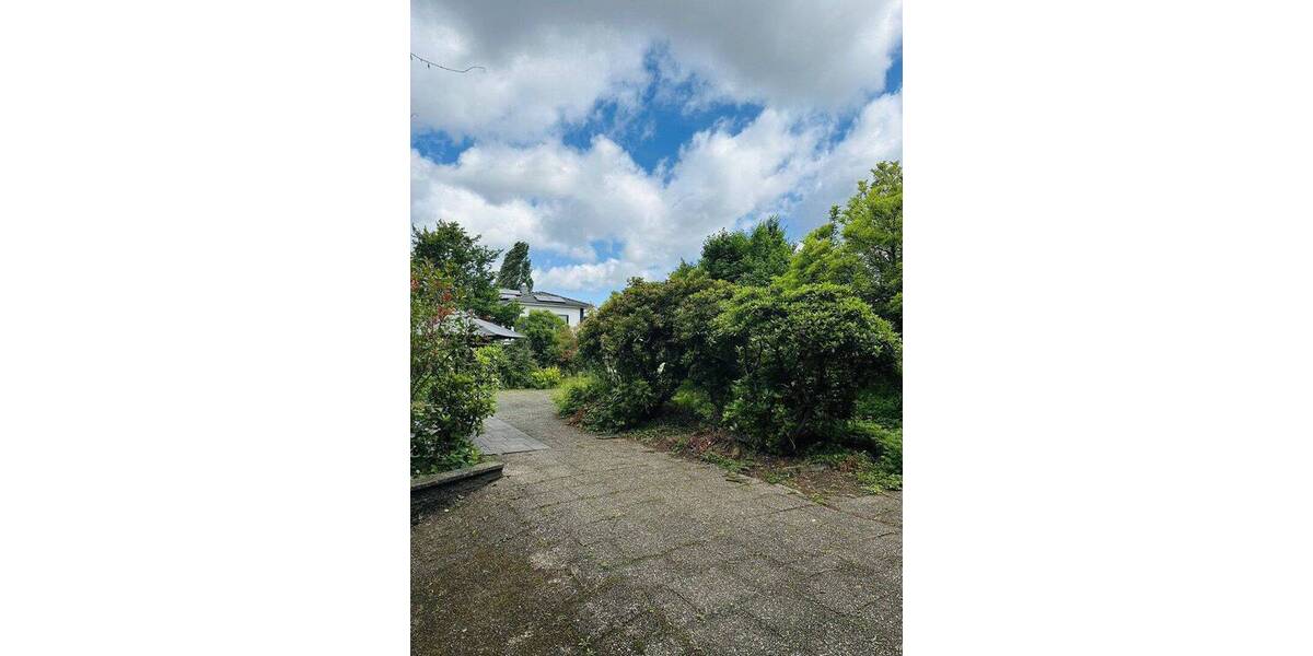 Etagenwohnung Bad Homburg Kirdorf - 5 Zimmer, 140 m&sup2;, 2.600&euro; | Angebot:26838205