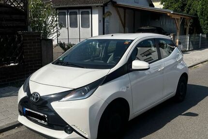 Toyota Aygo (X) 150.000 km 5.800 € Egelsbach 63329