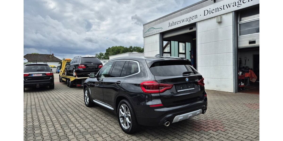 BMW X3 xDrive 20 i xLine, HUD, Kamera, Ambientebeleuch 70.000 km 23.790 &euro; Rodgau 63110