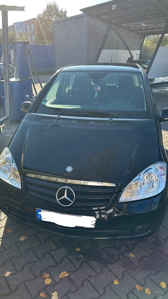 Mercedes-Benz A 180 197.262 km 2.700 € Dietzenbach 63128