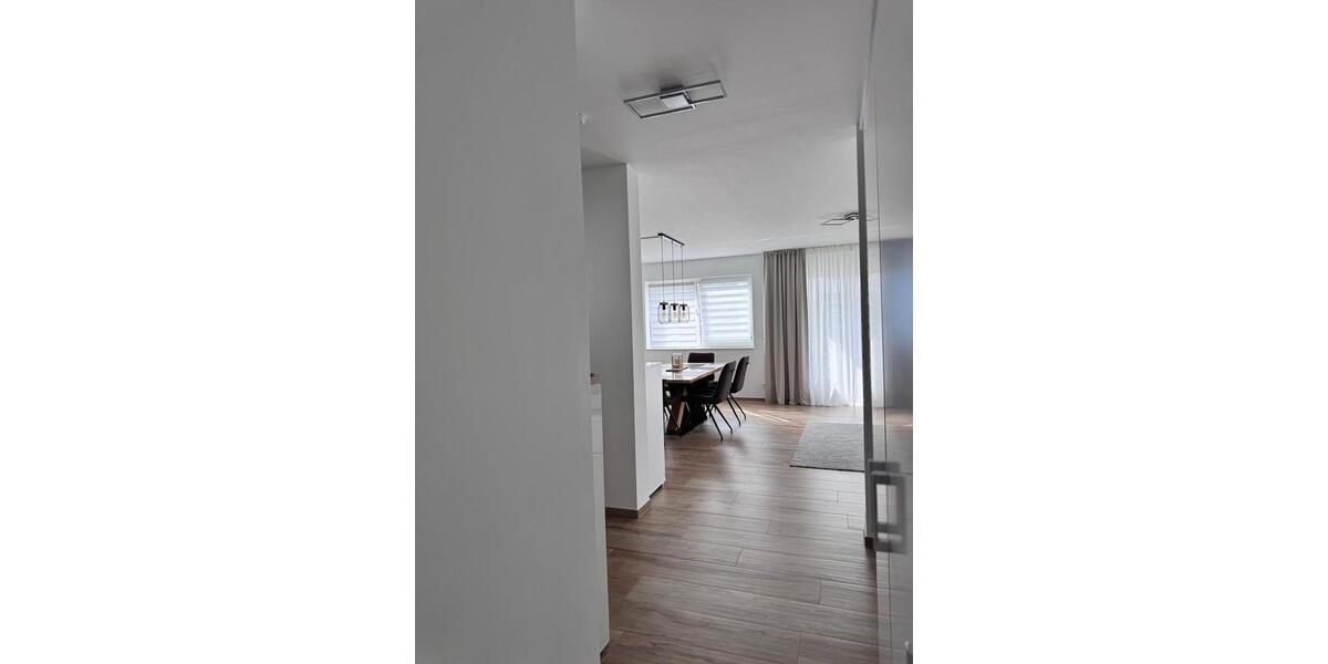 Etagenwohnung Mörfelden-Walldorf Walldorf - 3 Zimmer, 83 m&sup2;, 1.610&euro; | Angebot:26249510