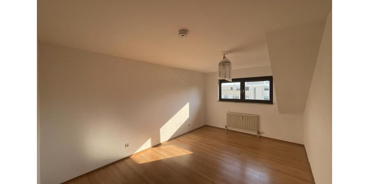 Dachgeschoßwohnung Offenbach am Main Hafen - 2 Zimmer, 67 m&sup2;, 299.999&euro; | Angebot:26990672