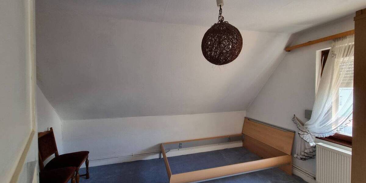 Doppelhaushälfte Friedberg Bruchenbrücken - 7 Zimmer, 137 m&sup2;, 299.000&euro; | Angebot:25940222