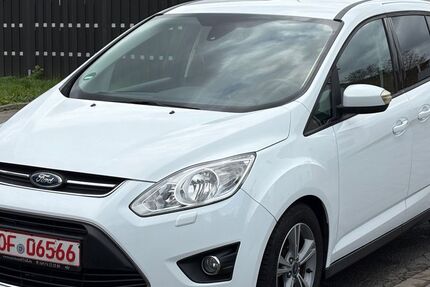 Ford Grand C-Max 233.490 km 4.800 &euro; Offenbach am Main 63071