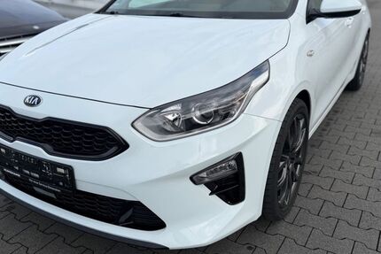 Kia ceed / Ceed 64.000 km 16.799 &euro; Seligenstadt 63500