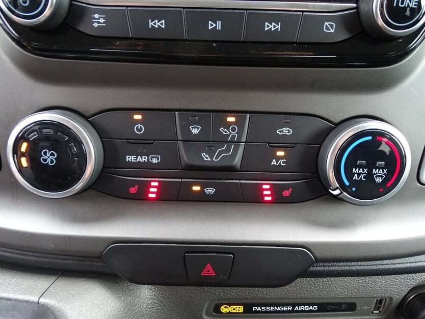 Ford Transit Custom 2,0l TDCi 320 L2 Trend Klimaauto., 119.086 km 23.890 € Rodgau 63110