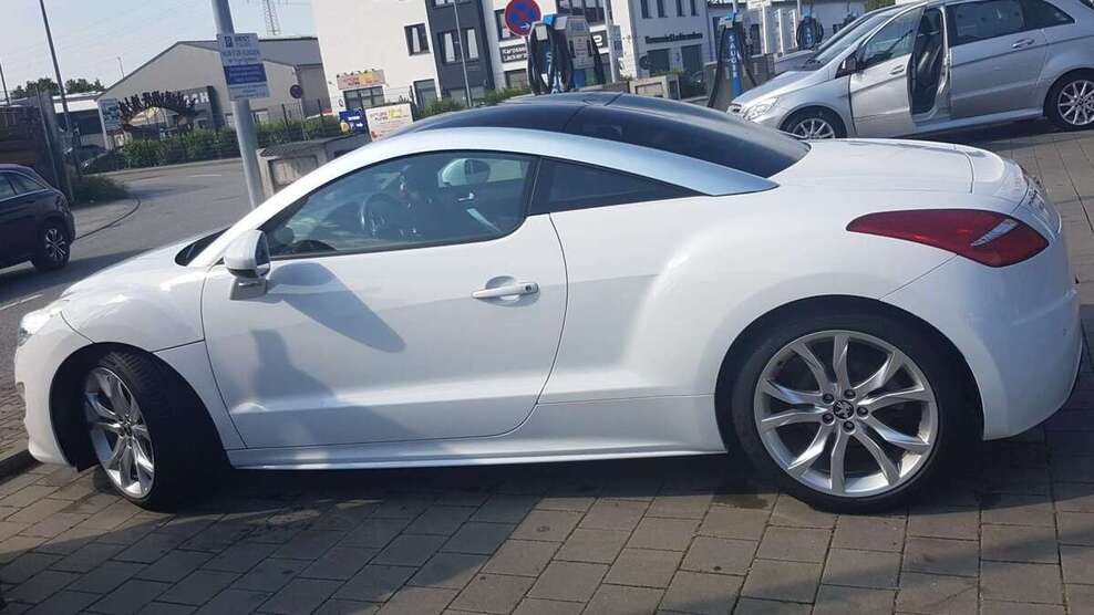 Peugeot RCZ 56.100 km 11.499 € Rüsselsheim am Main 65428