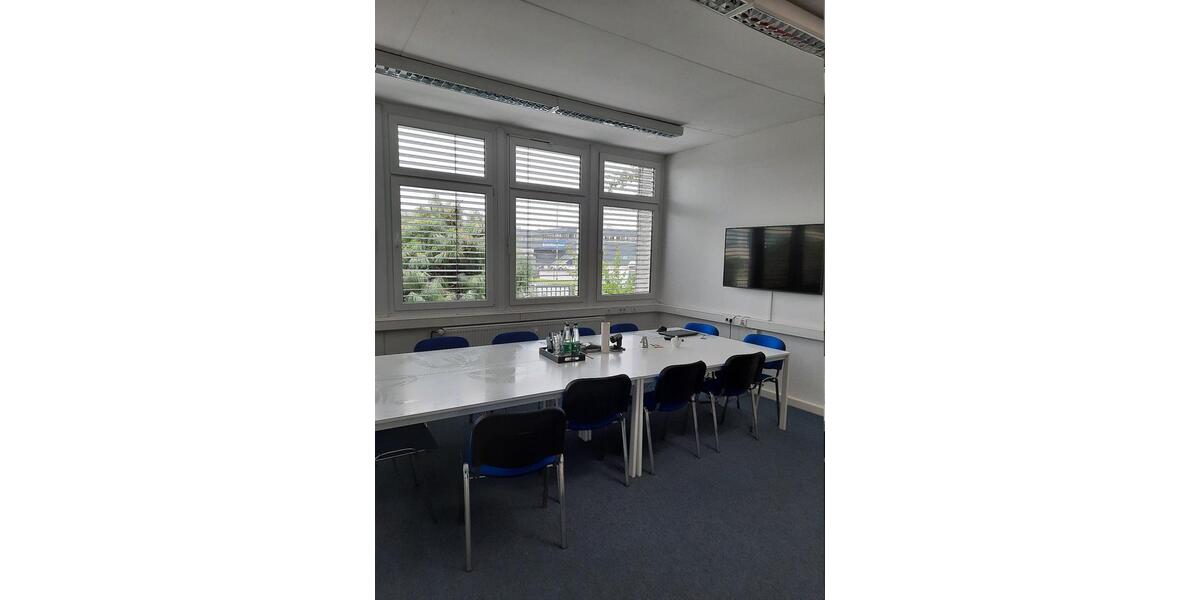 Schicker Büro-Bungalow (ca. 250qm) zu vermieten !!! + 6 Stellpl. zimmer