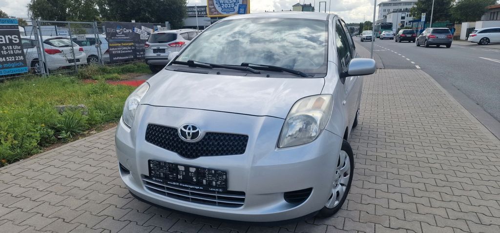 Toyota Yaris 80.000 km 6.300 € Dietzenbach 63128