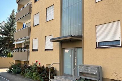 Provisionsfrei: 2 Zi.Whg. mit Kfz Abstellplatz, Balkon und Keller 2 zimmer