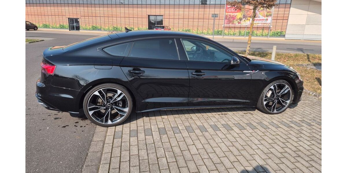 Audi A5 62.000 km 43.900 &euro; Maintall 63477