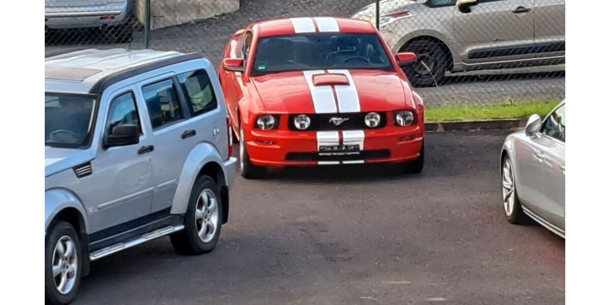 Ford Mustang 206.000 km 13.500 &euro; Schöneck 61137
