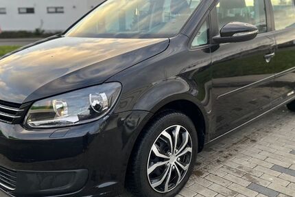 VW Touran 288.000 km 4.799 &euro; Rossdorf 64380