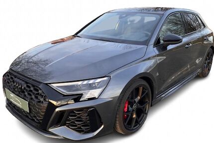 Audi RS3 9.000 km 63.070 &euro; Schöneck 61137