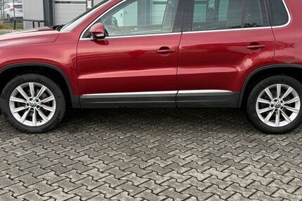 VW Tiguan 272.569 km 4.399 &euro; Hanau 63452