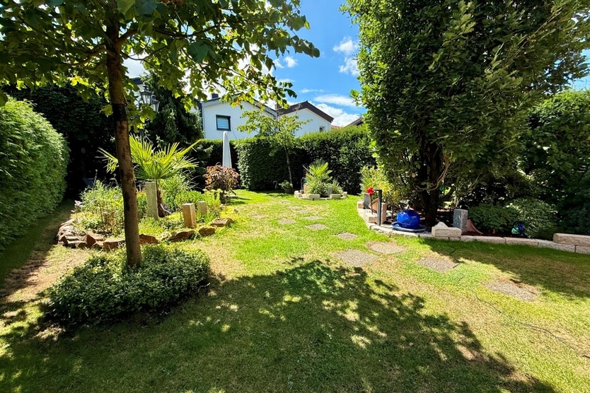 Familien Willkommen! Reihenendhaus in gesuchter Wohnlage von Heusenstamm-Garage-Photovoltaikanlage 4 zimmer