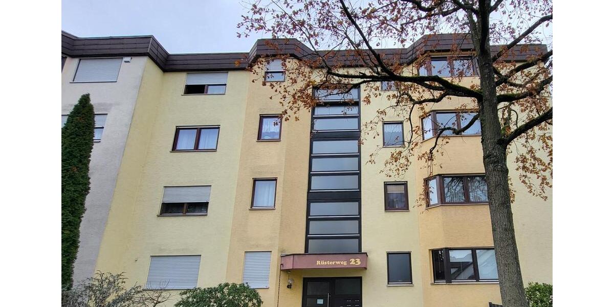 Dachgeschoßwohnung Aschaffenburg Damm - 3 Zimmer, 77 m&sup2;, 950&euro; | Angebot:24754004