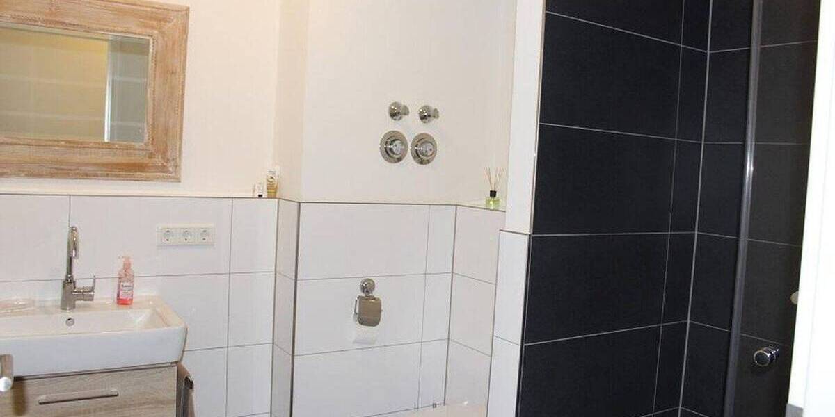 Etagenwohnung Frankfurt Gallus - 4 Zimmer, 104 m&sup2;, 1.880&euro; | Angebot:26511081