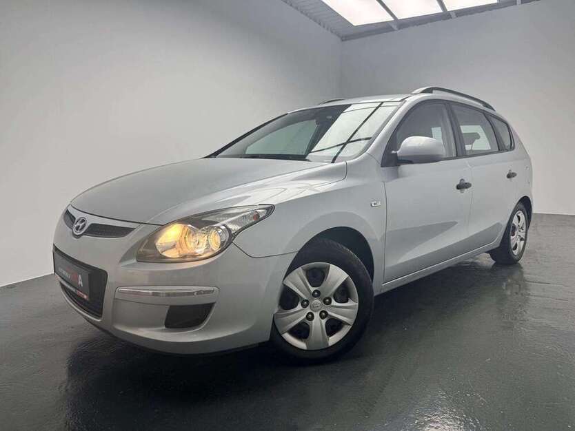 i30