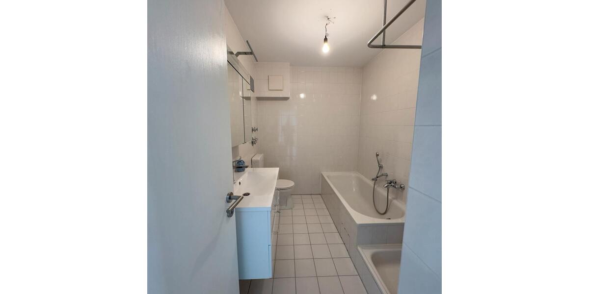 Dachgeschoßwohnung Dreieich - 3 Zimmer, 72 m&sup2;, 1.150&euro; | Angebot:26192141