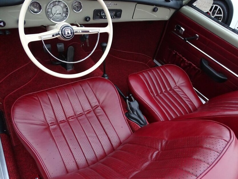 VW Karmann Ghia Cabrio vollständig restauriert 1.200 km 63.900 € Rodgau 63110