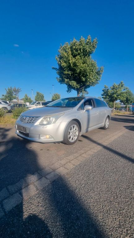 Avensis