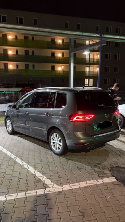 VW Touran 252.000 km 13.900 € Frankfurt 65936