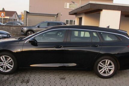 Opel Insignia 129.889 km 10.599 &euro; Babenhausen 64832