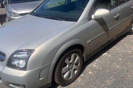 Opel Vectra 157.000 km 2.390 € Hanau 63452