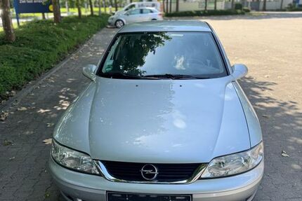 Opel Vectra 80.000 km 3.000 &euro; Frankfurt am Main 60435