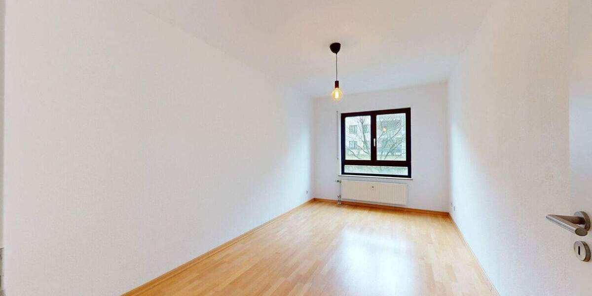 Etagenwohnung Frankfurt am Main Dornbusch - 3 Zimmer, 81 m&sup2;, 450.000&euro; | Angebot:25663800