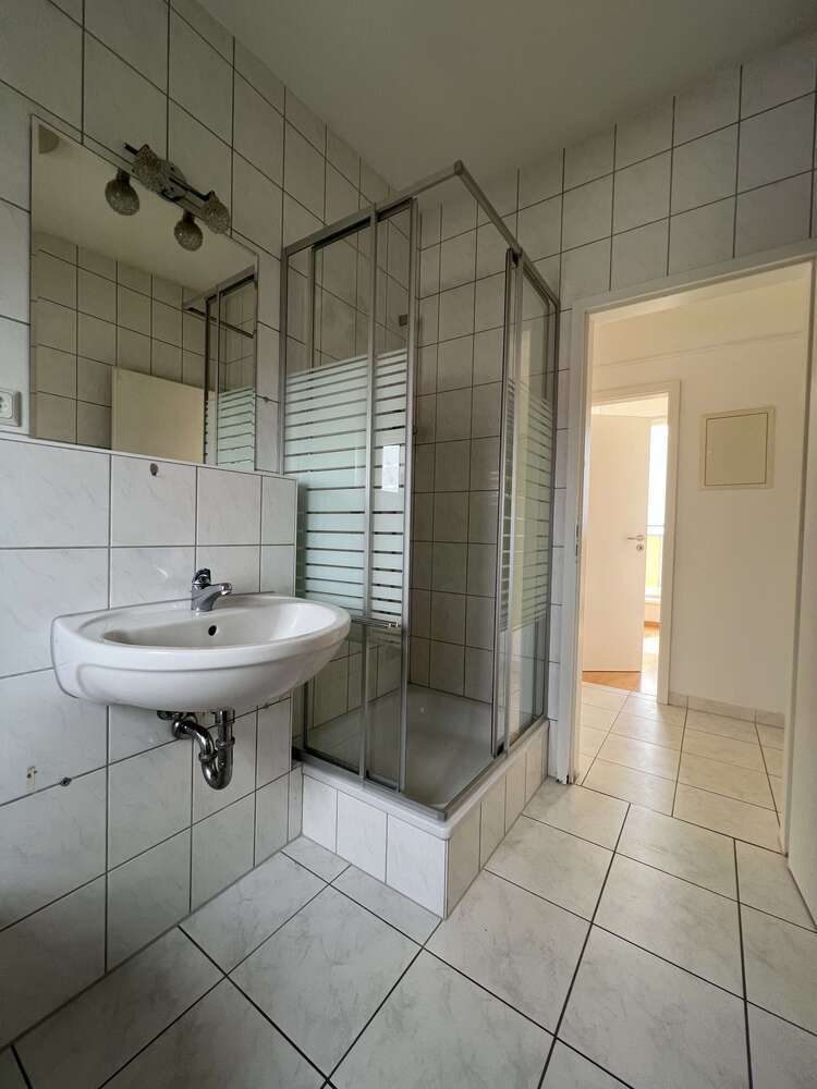 Wohnung zum Kaufen in Frankfurt-Zeilsheim 174.000 € 40 m²