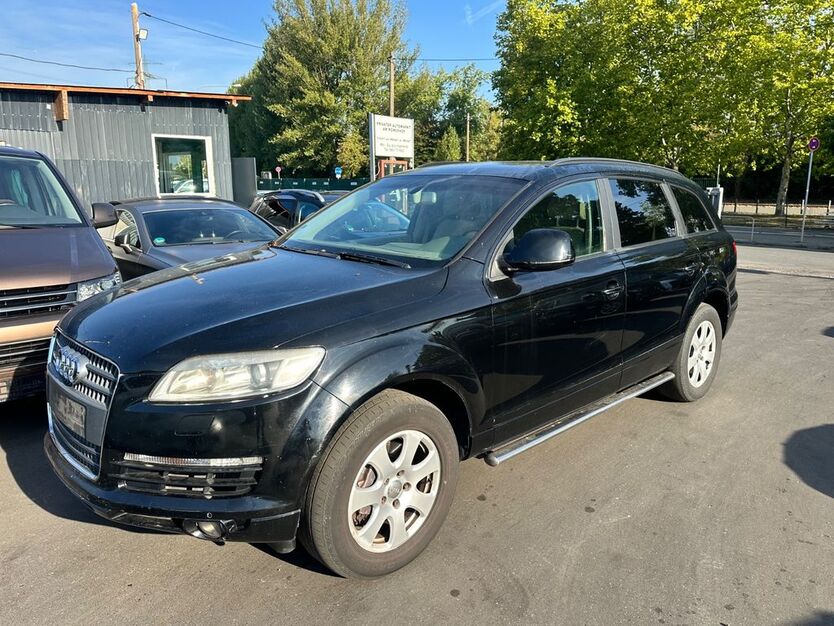 Audi Q7 400.000 km 6.666 € Frankfurt am Main 60486