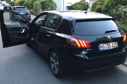 Peugeot 308 158.000 km 7.450 &euro; Friedberg 61169