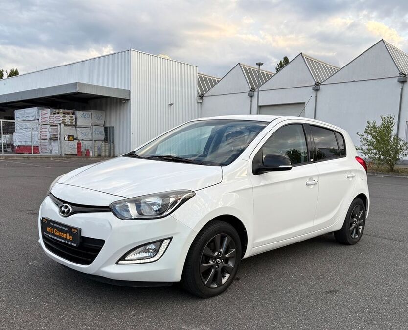 i20