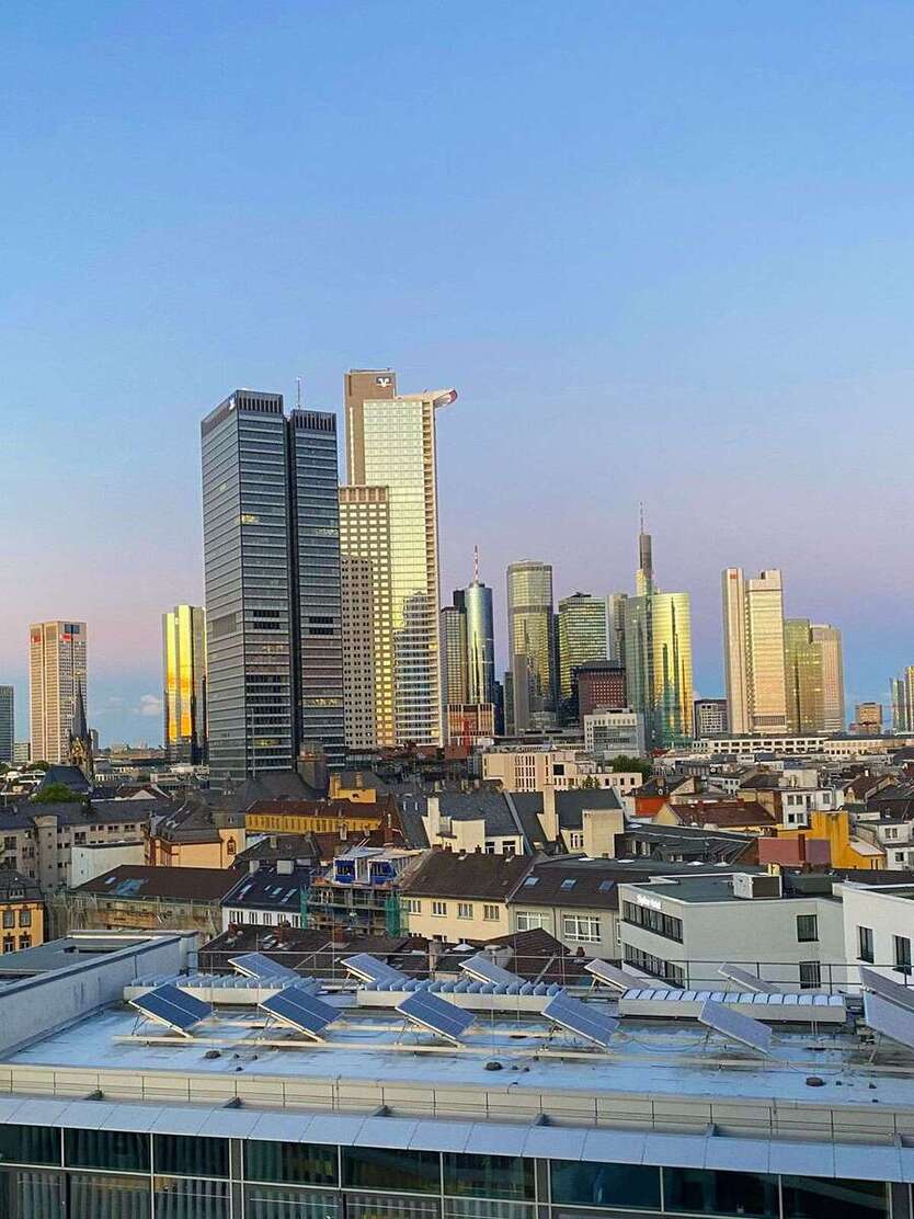 Wohnung zum Mieten in Frankfurt am Main 2.200 € 88 m² 3 zimmer