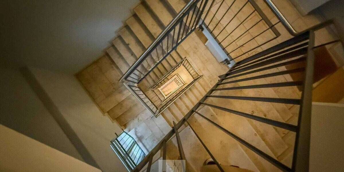 Etagenwohnung Frankfurt am Main Bahnhofsviertel - 2 Zimmer, 91 m&sup2;, 729.000&euro; | Angebot:25985273